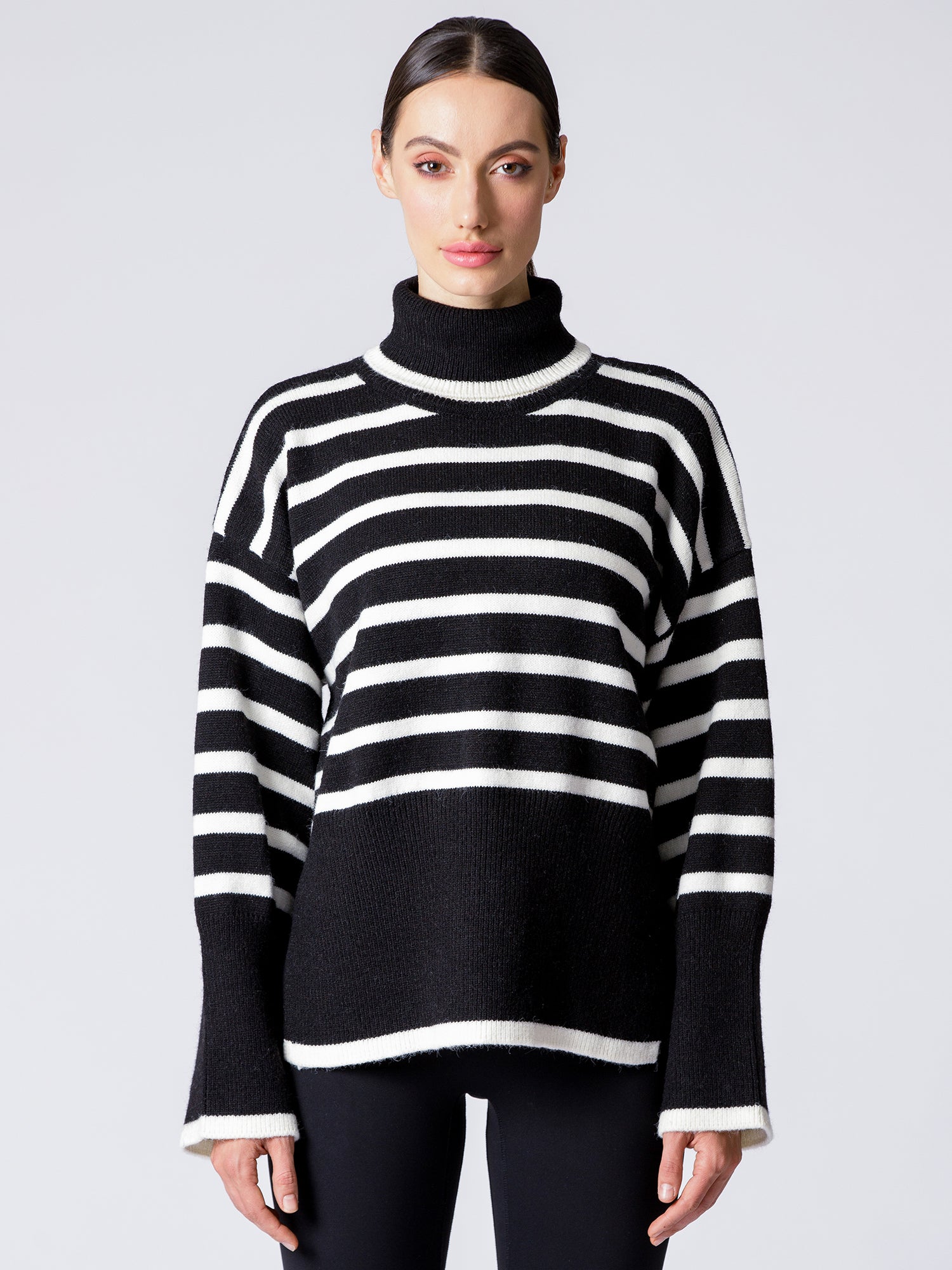 RELAXED STRIPED TURTLENECK SWEATER, BLACK/WHITE