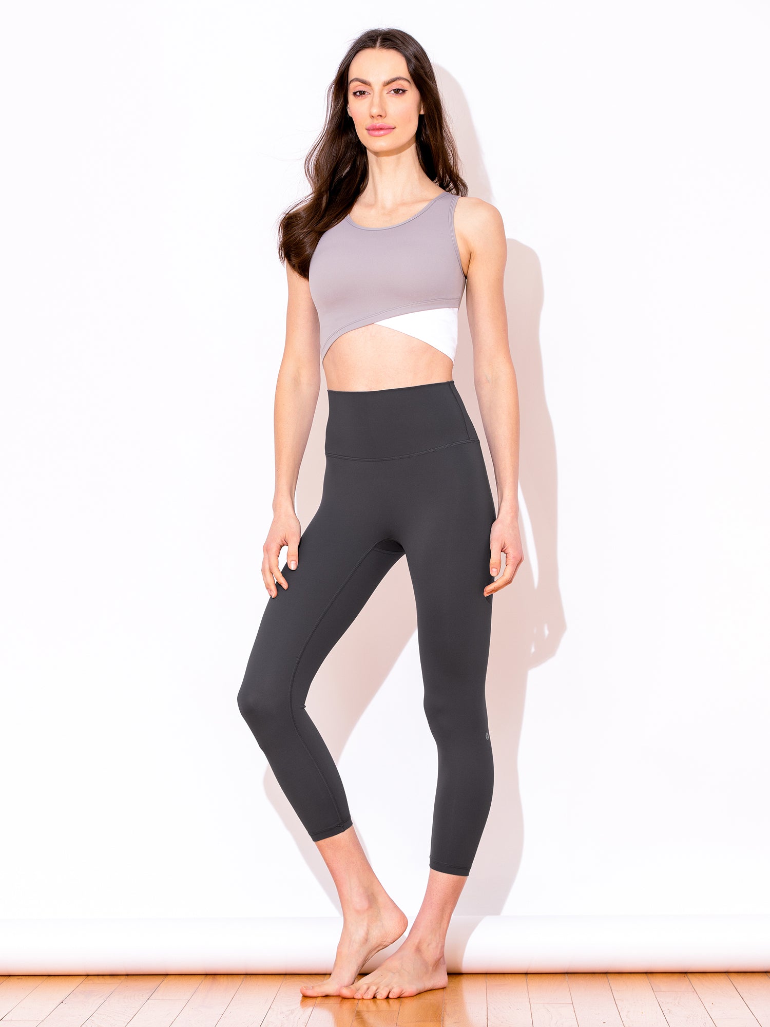 STRIDE LAYER TANK, LUNAR GREY