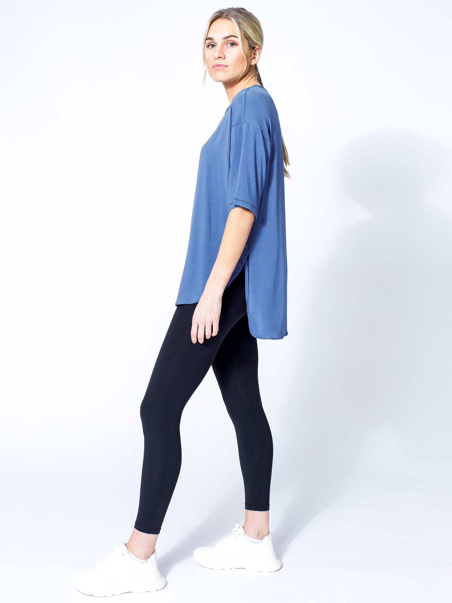 HIGH SPLIT OVERSIZE TEE