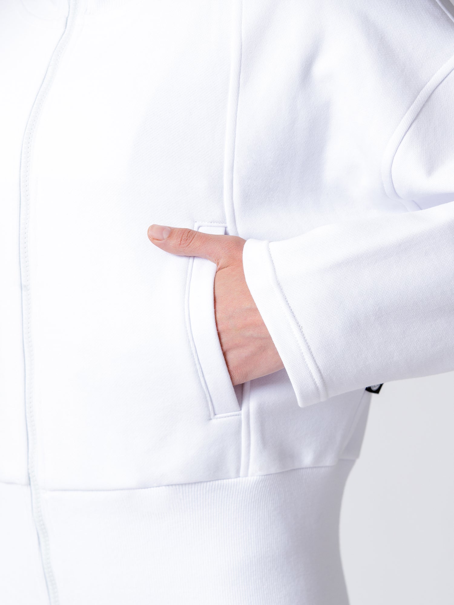ANGEL SLEEVE JACKET