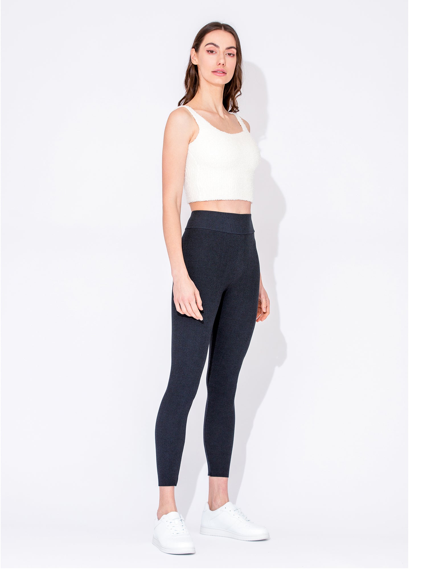 VEGAN CASHMERE SEAMLESS LEGGINGS, BLACK