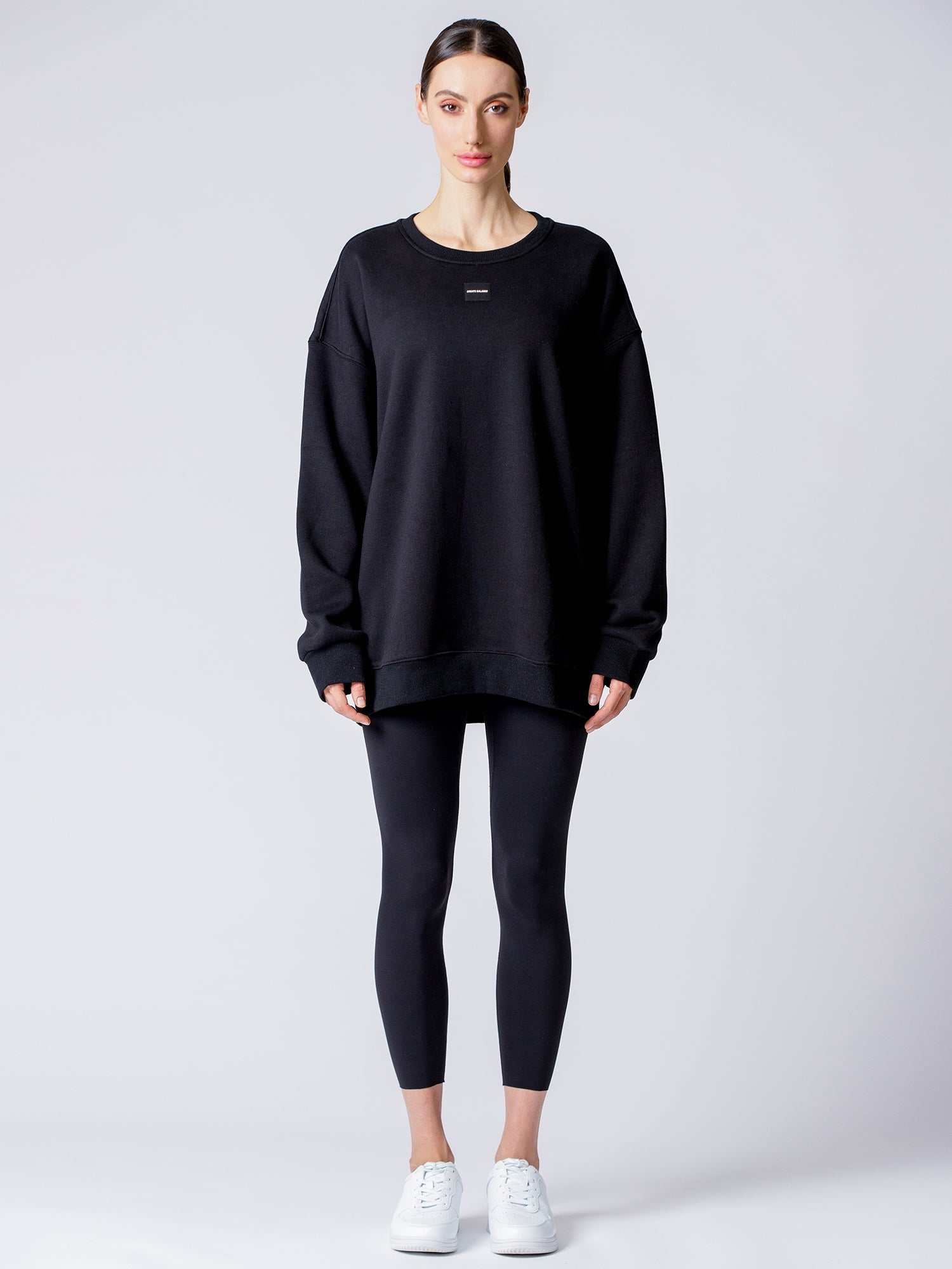 WINTER FLEECE PATCH LOGO SWEATSHIRT