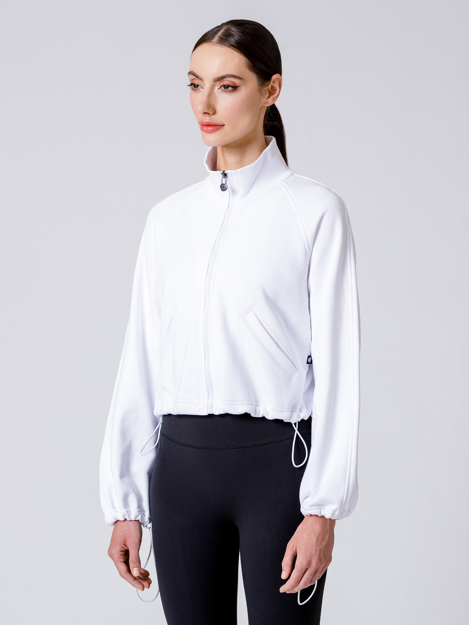 ASCEND WIDE SLEEVE JACKET