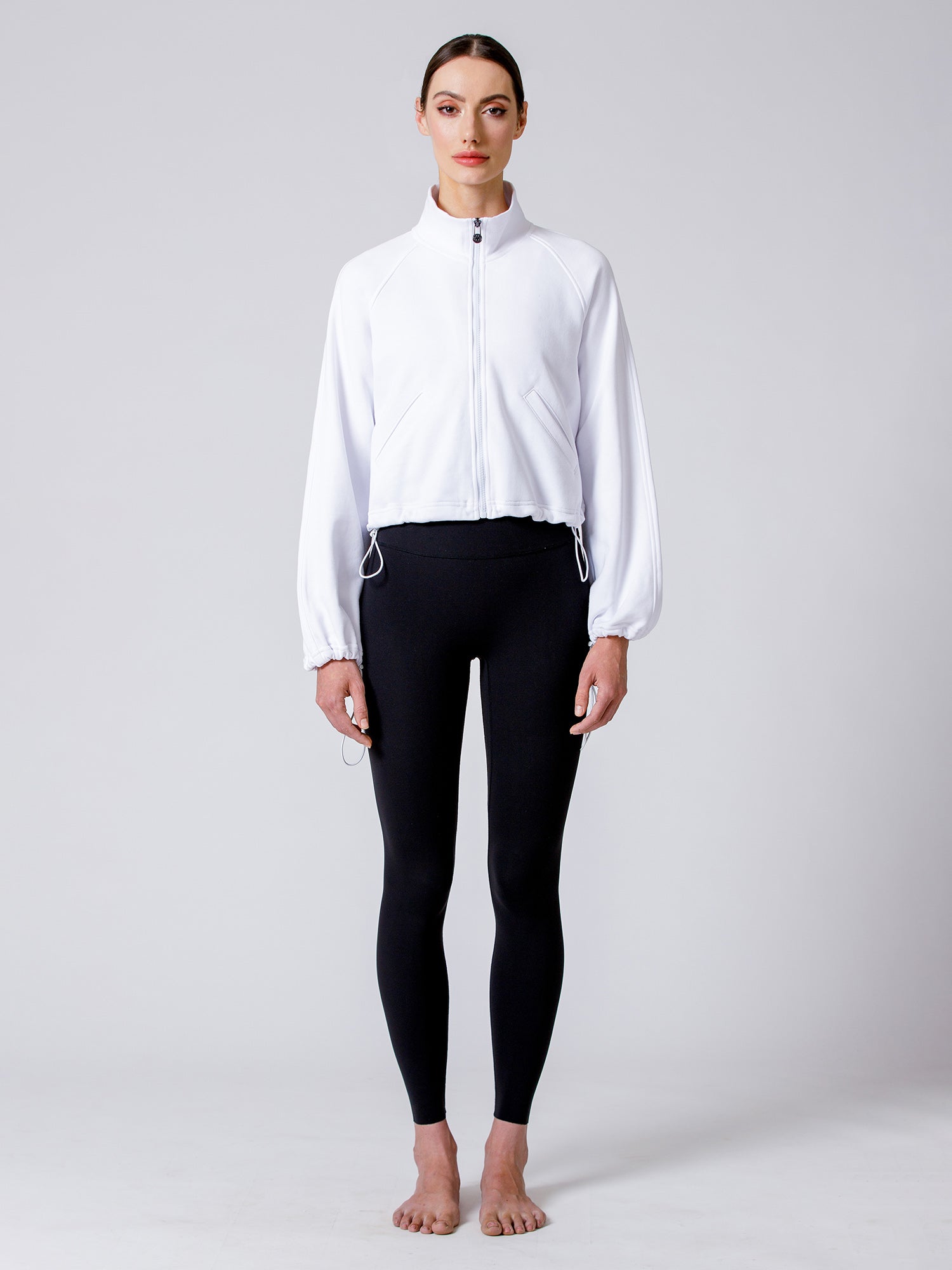 ASCEND WIDE SLEEVE JACKET