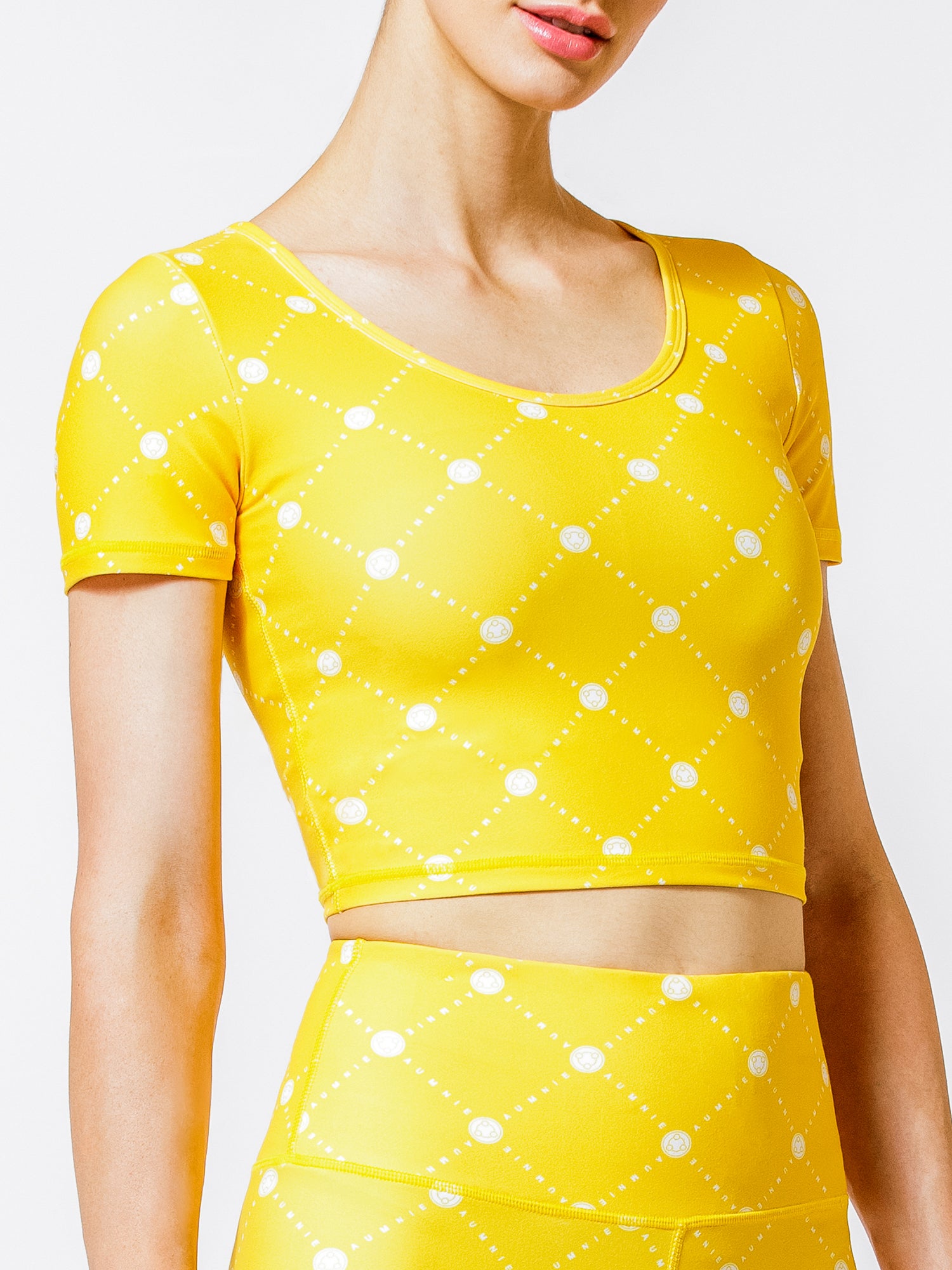 BOLD CROPPED TEE