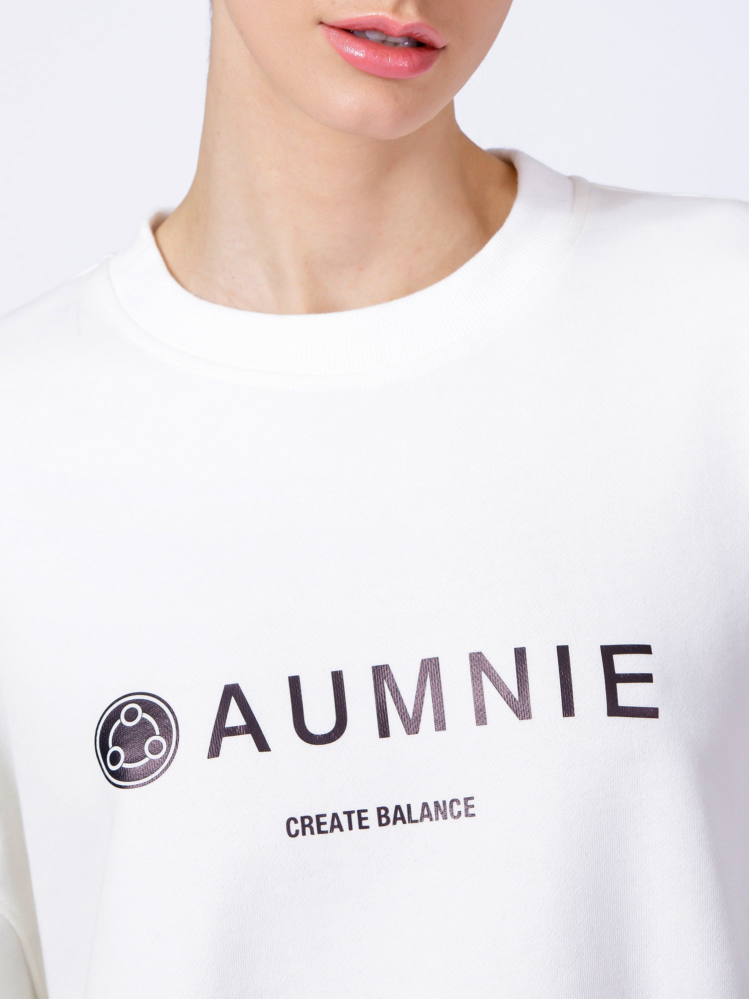AUMNIE OVERSIZE SWEATSHIRT