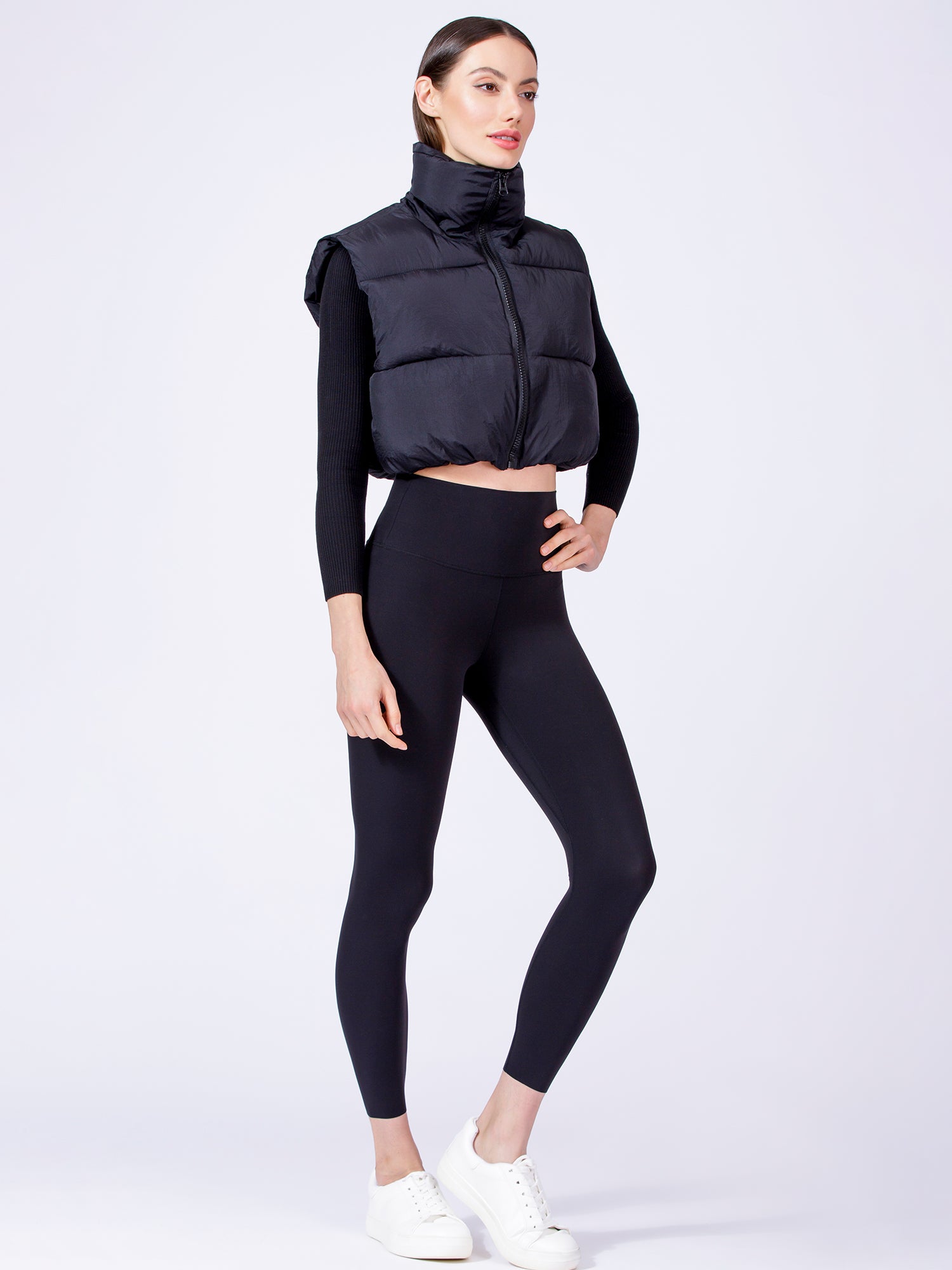 CROPPED HENLEY TEE