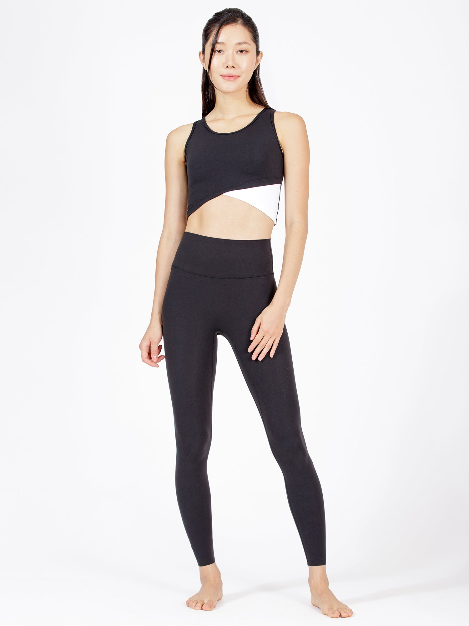 STRIDE LAYER TANK, BLACK/WHITE