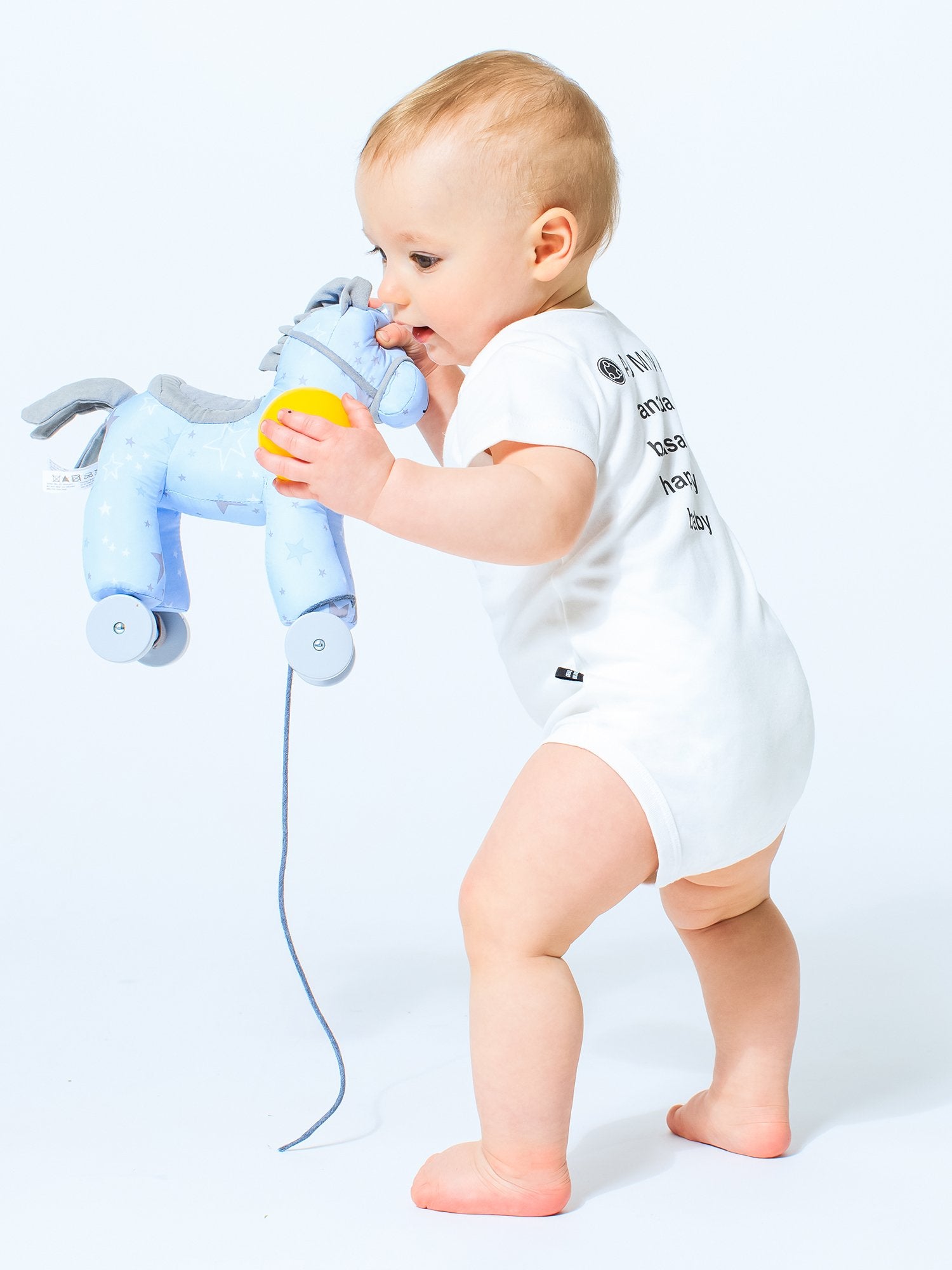AUMkids HAPPY BABY SHORT SLEEVE ONESIE + BIB SET