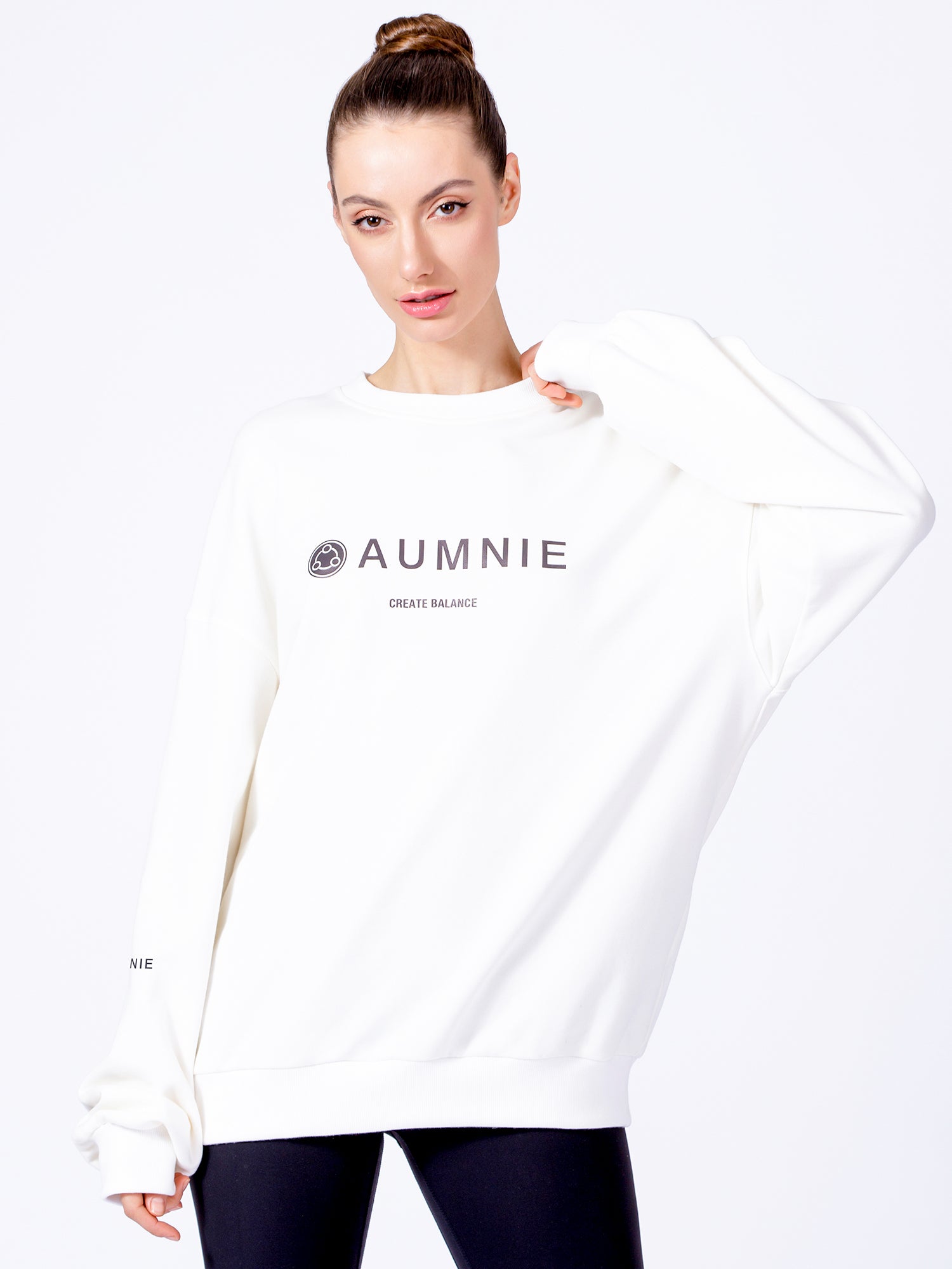 AUMNIE OVERSIZE SWEATSHIRT