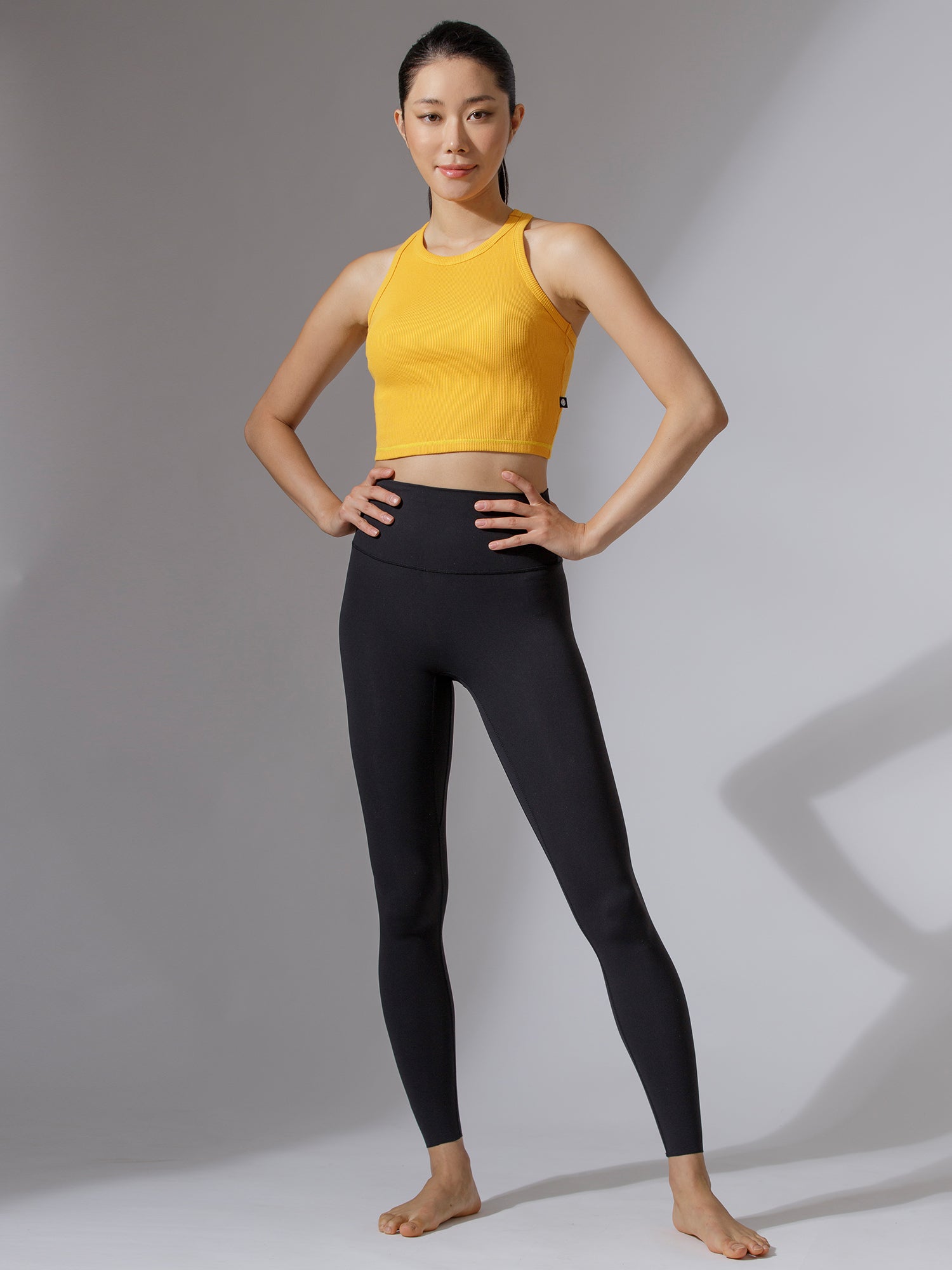 EVERYDAY RIBBED CROPPED SINGLET
