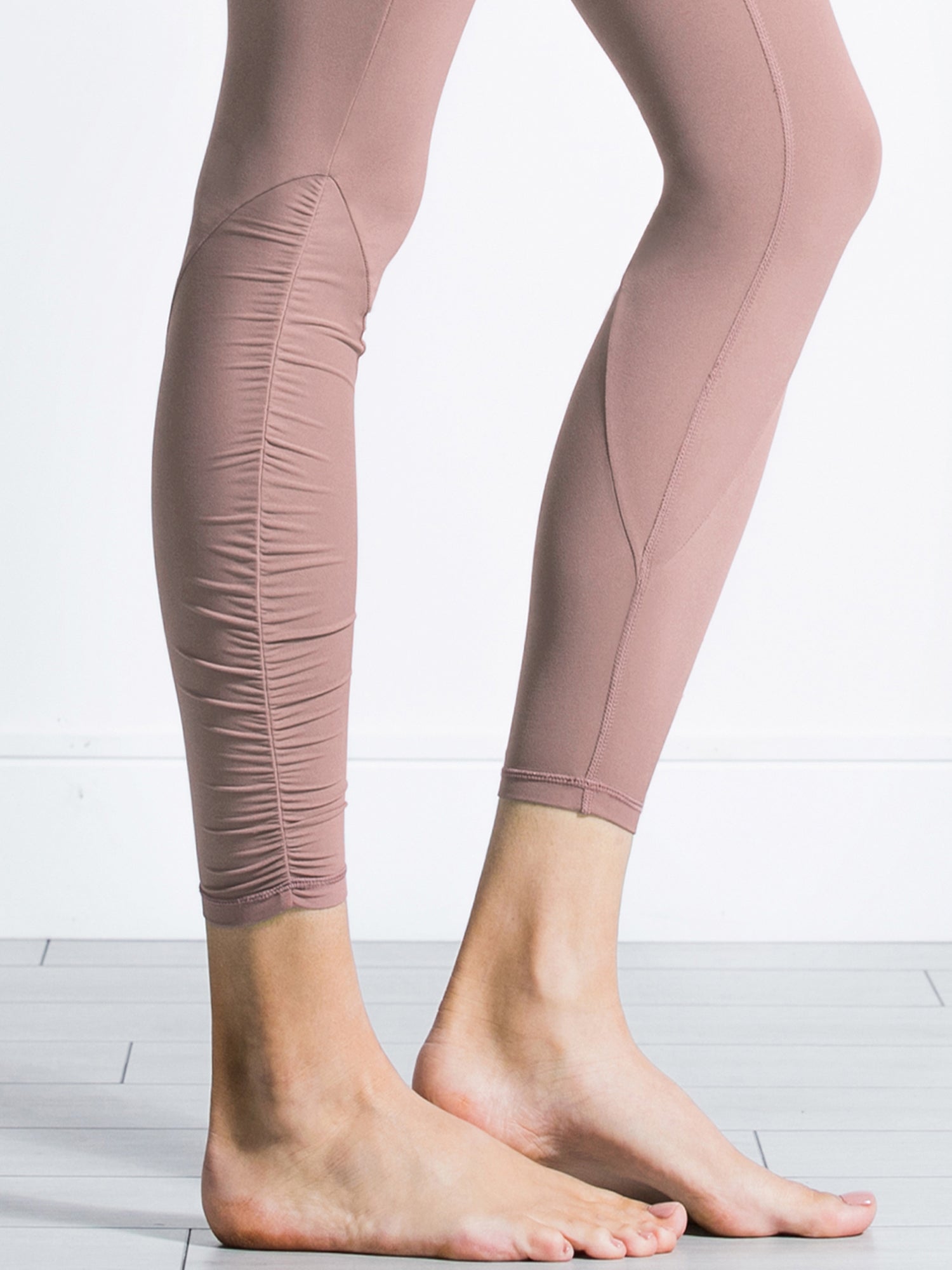 RUCHED NUDE PANTS