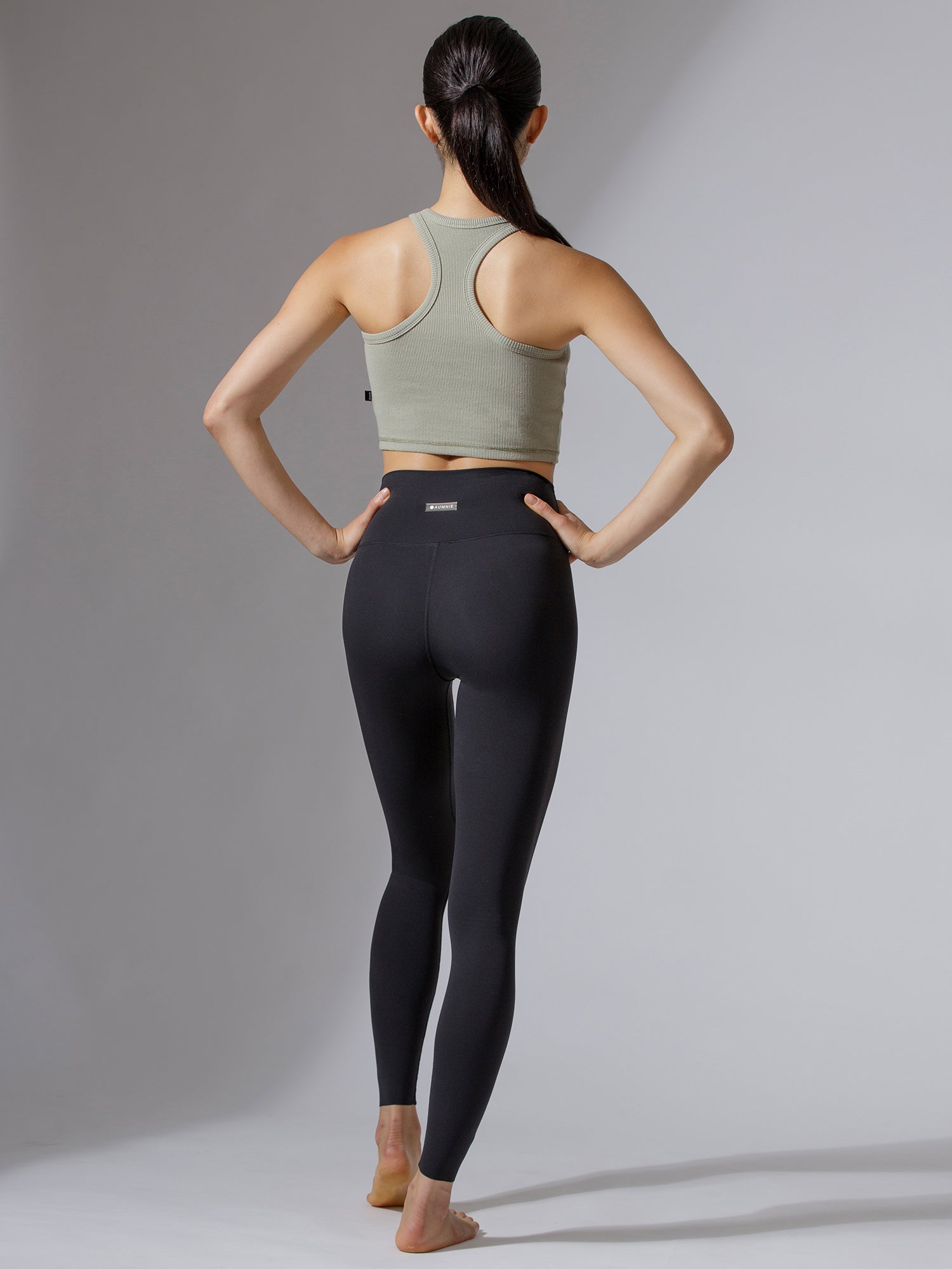 EVERYDAY RIBBED CROPPED SINGLET