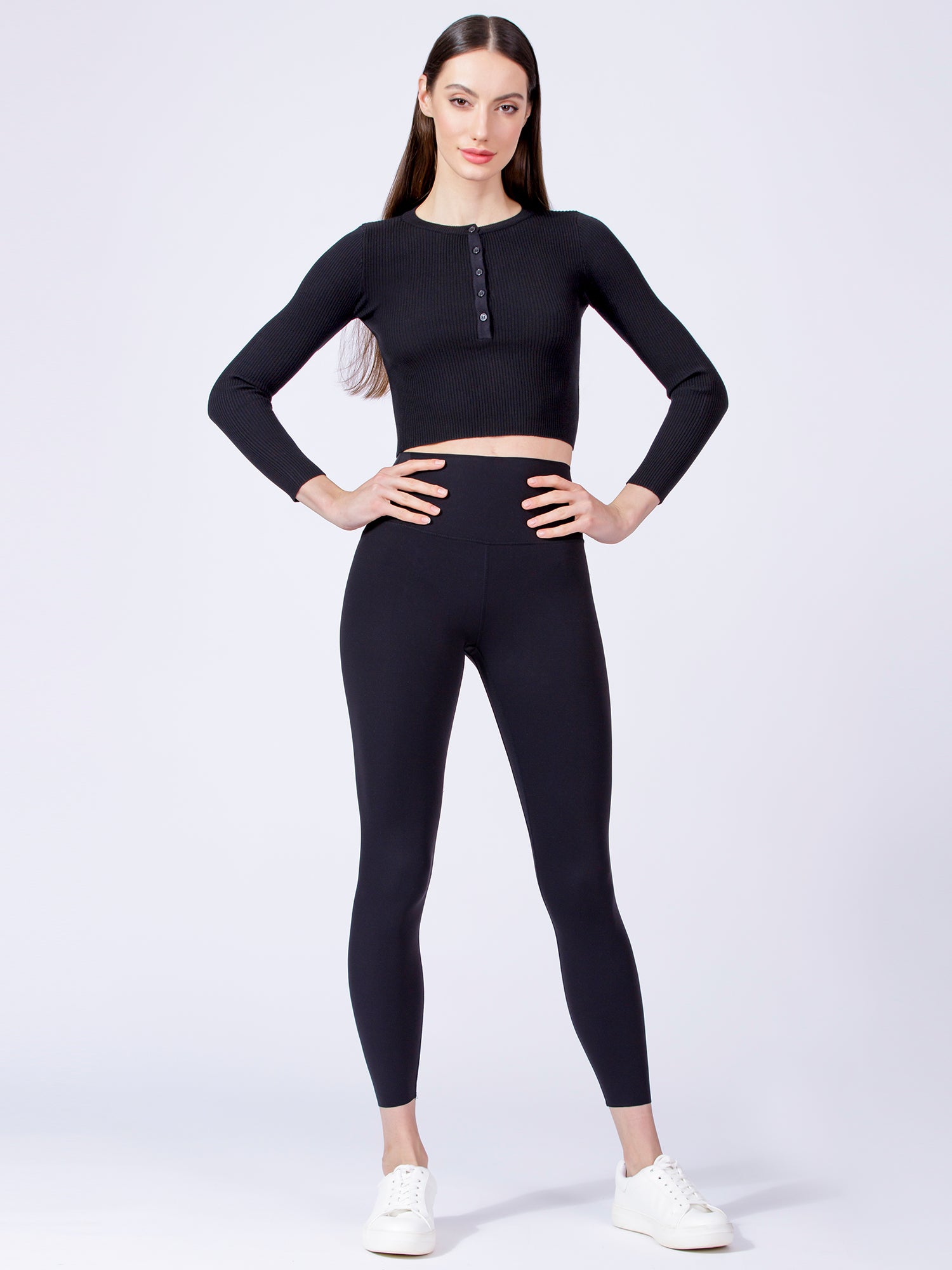 CROPPED HENLEY TEE
