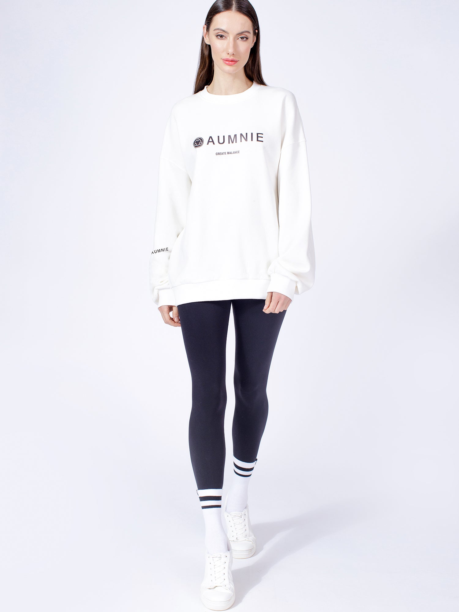 AUMNIE OVERSIZE SWEATSHIRT