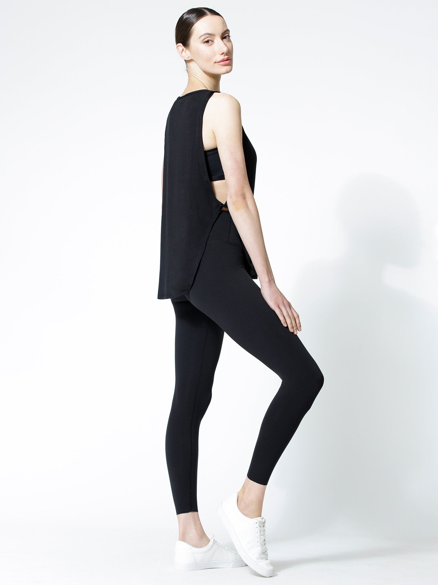 SIDE TWIST SURF TANK, LONG, BLACK