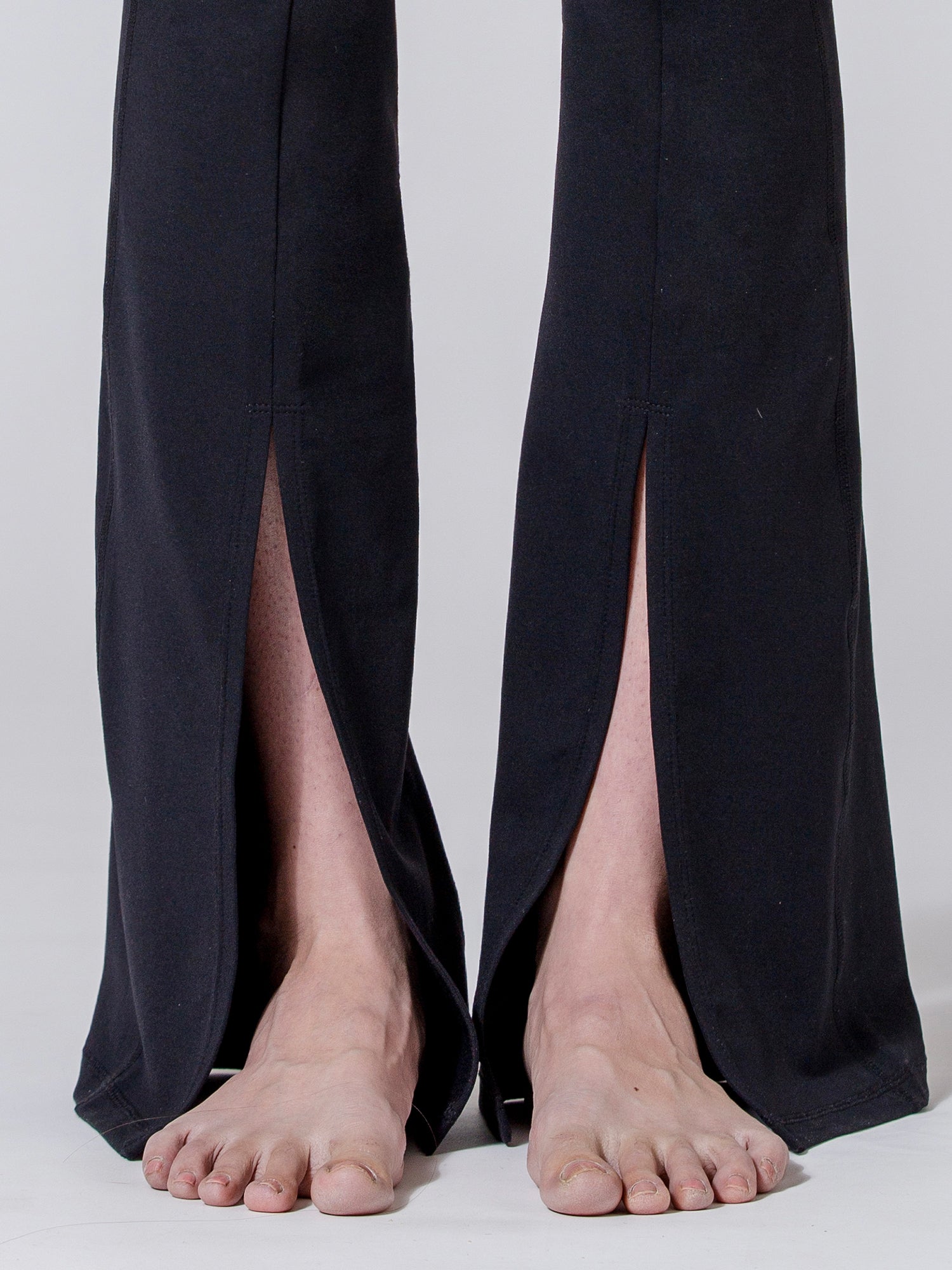 DIVINE FRONT SPLIT FLARE PANTS