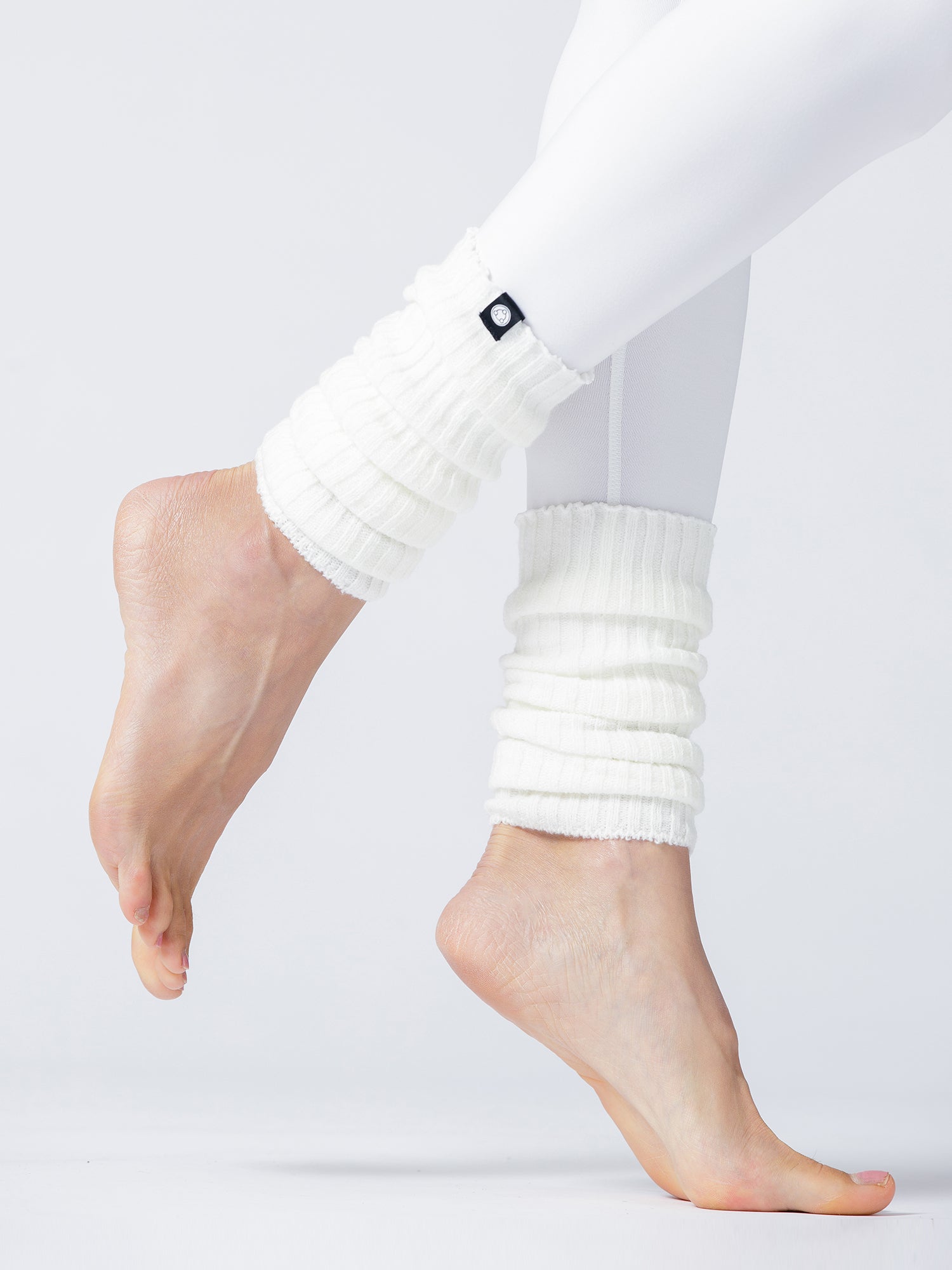 SCRUNCHIE ANKLE WARMERS, CREAM