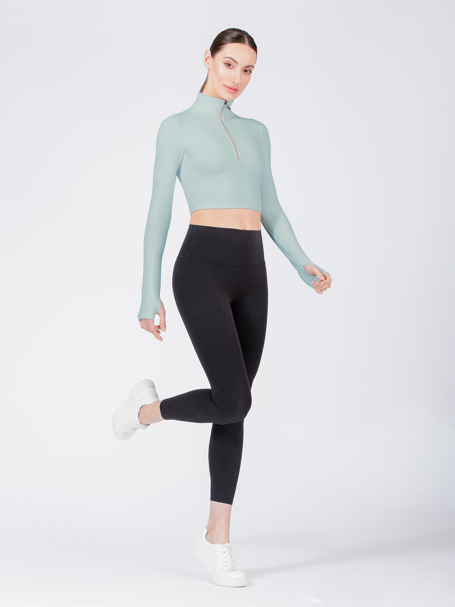 ATHLETICS HALF ZIPPER TOP