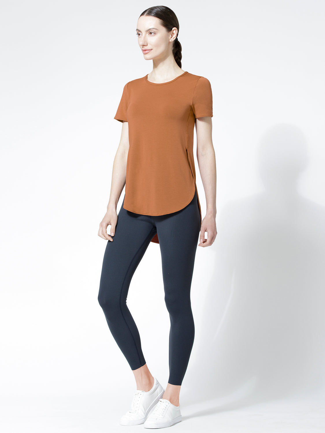 HI LO SPLIT SIDE TEE, BRONZE