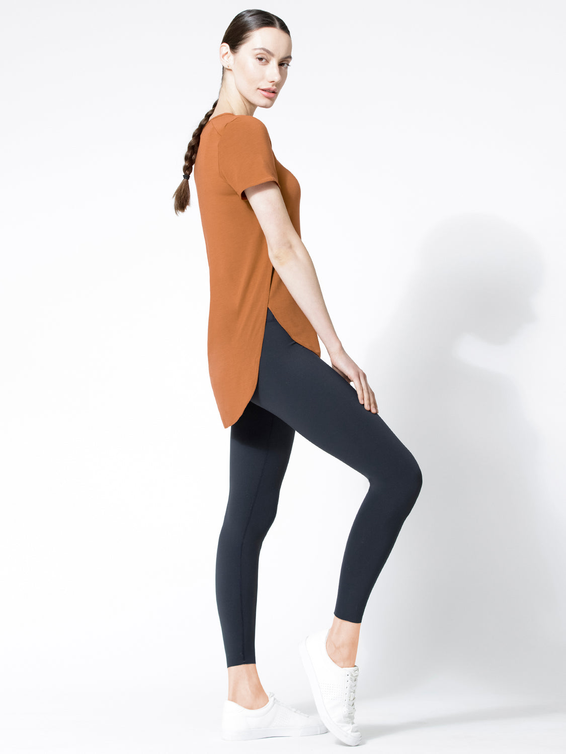 HI LO SPLIT SIDE TEE, BRONZE