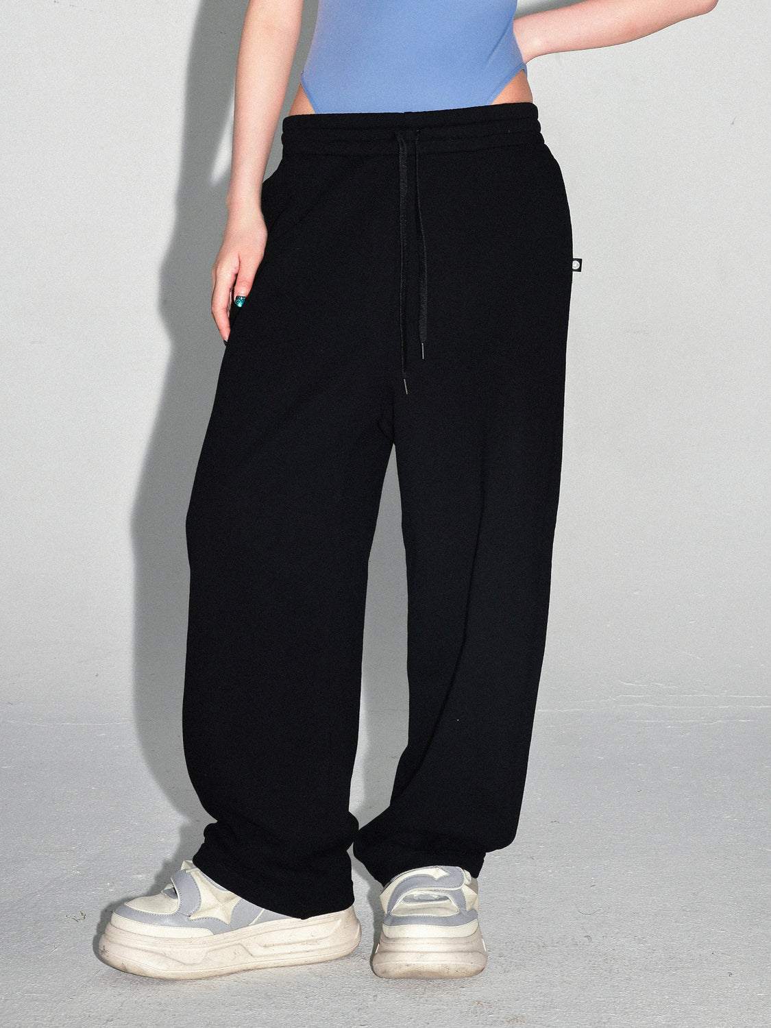 URBAN WIDE LEG SWEATPANTS，BLACK