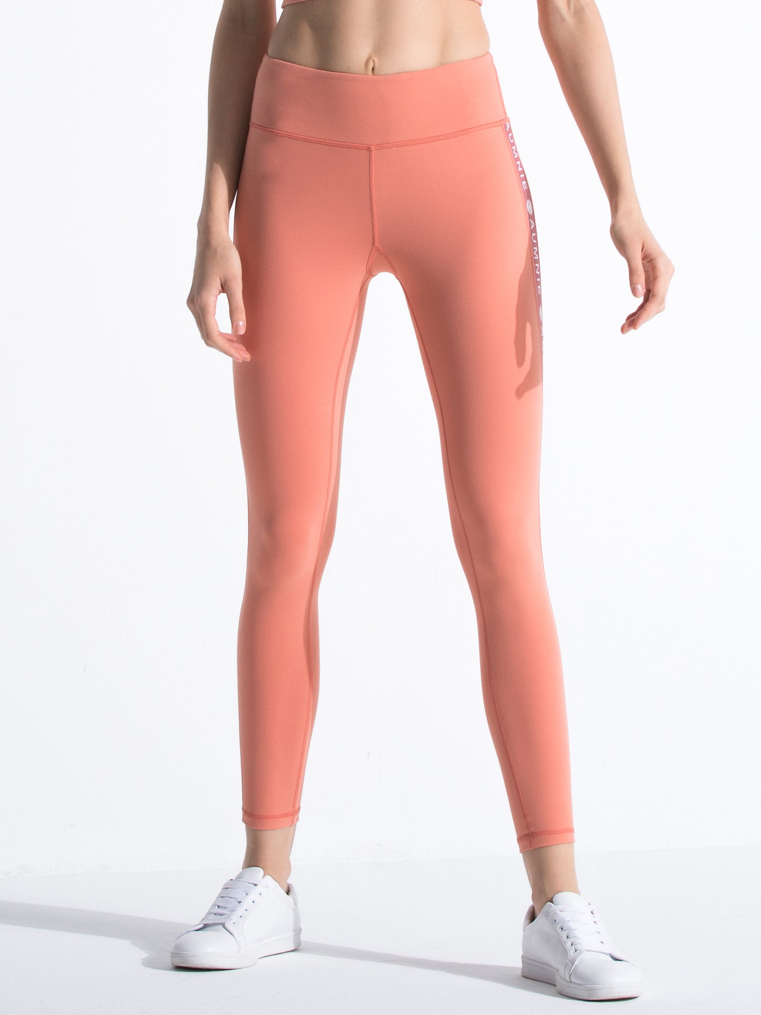 LOGO PANTS, CALIFORNIA