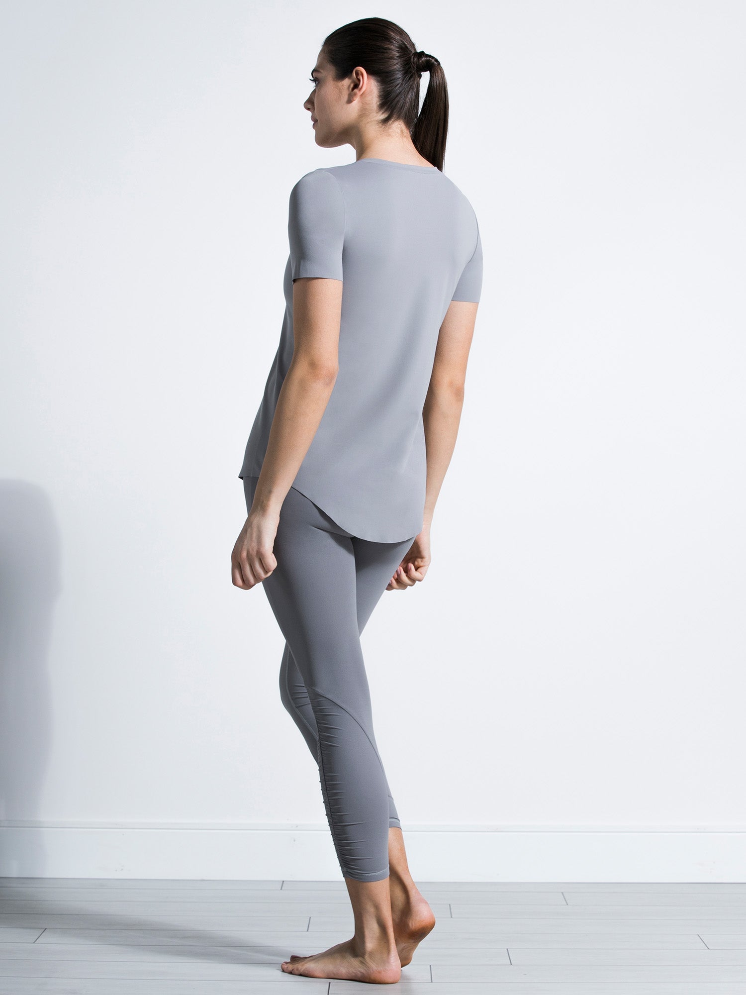 RELAXED NUDE TEE, LUNAR GREY
