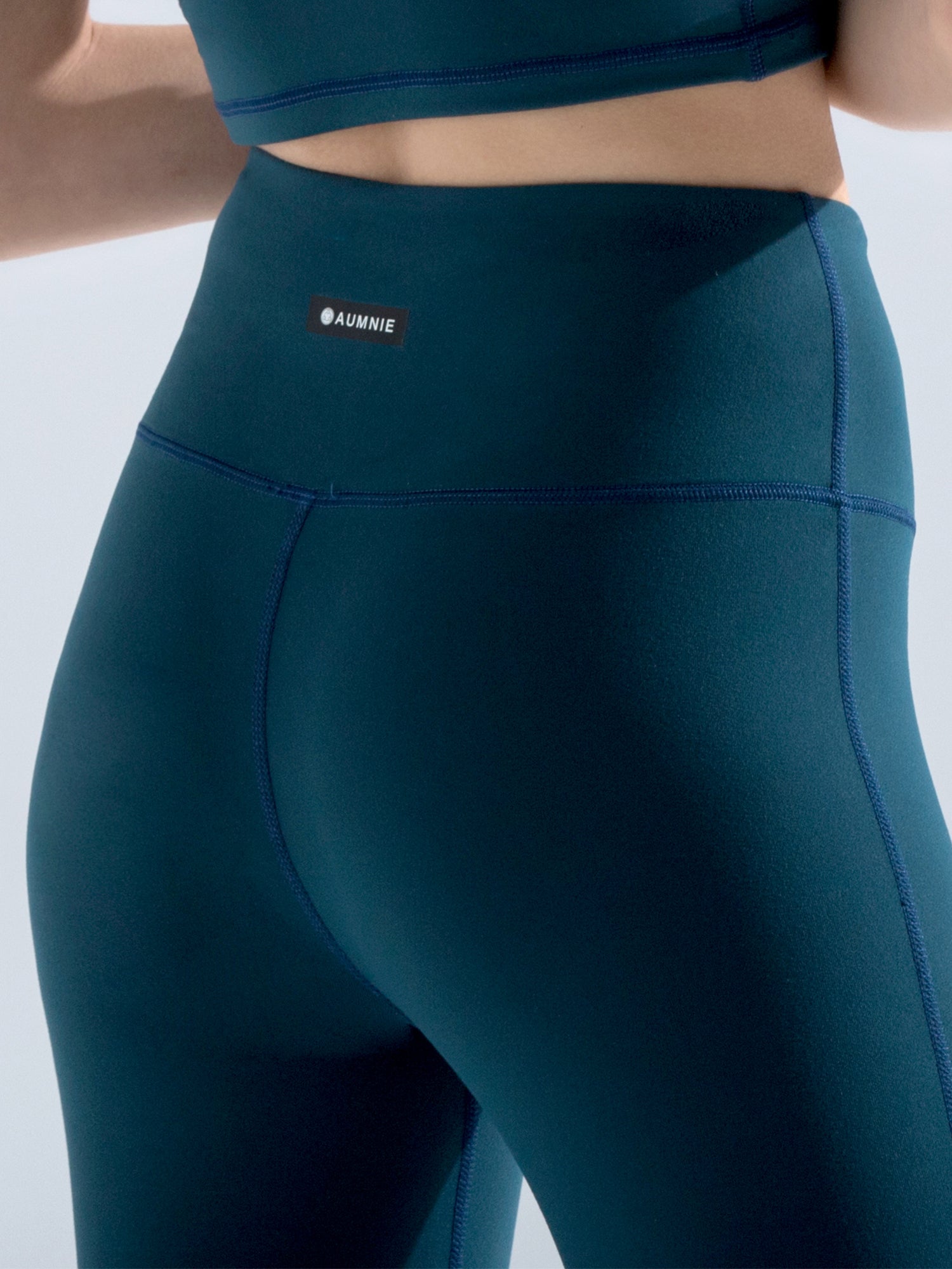 HIGH WAIST ANKLE CROPS