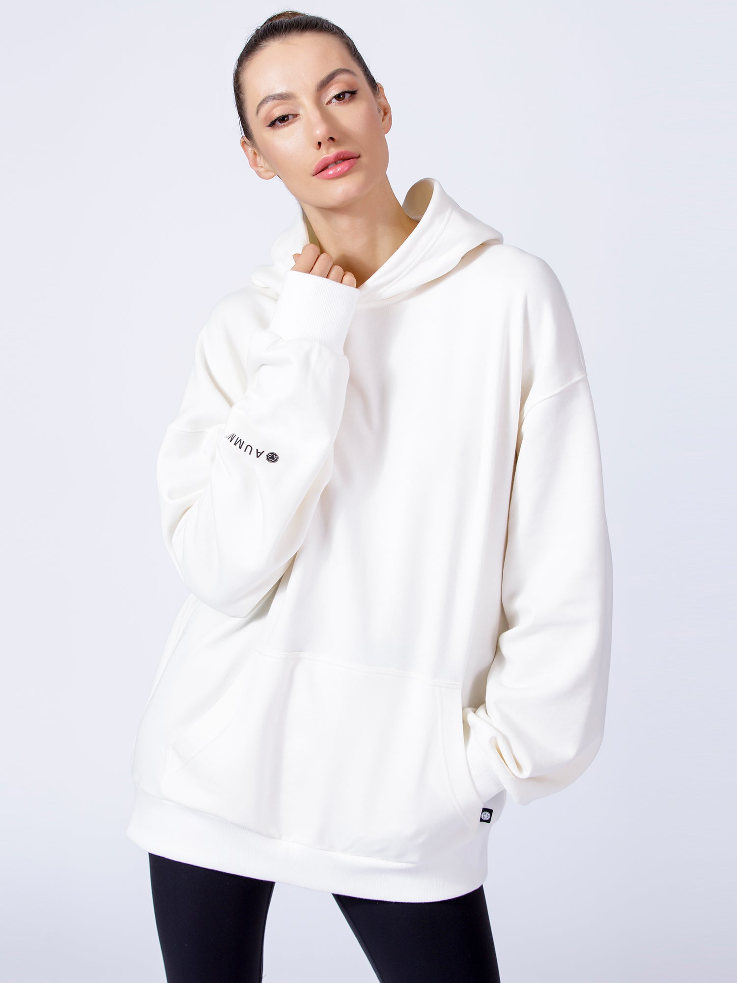 AUMNIE OVERSIZE HOODIE