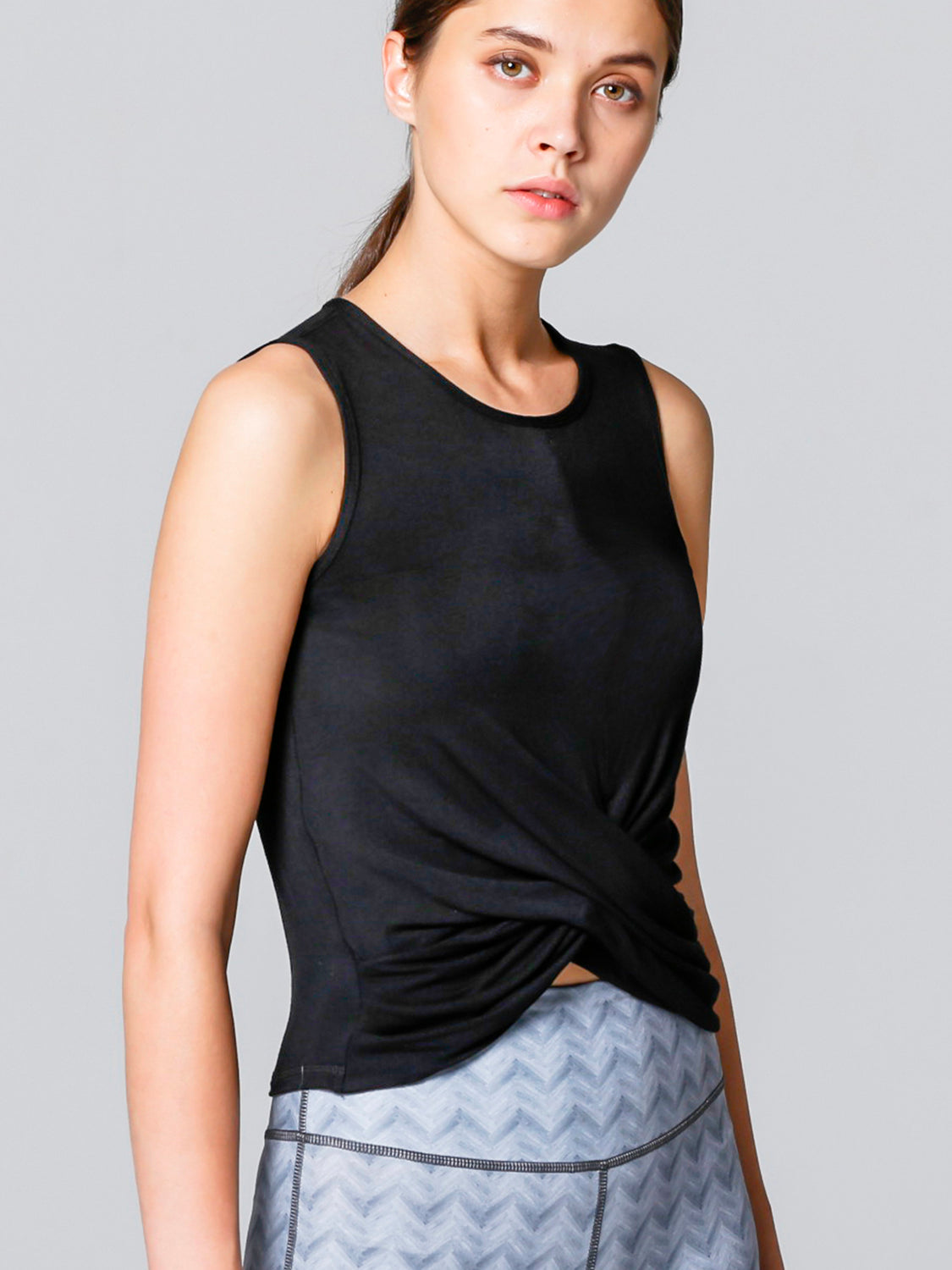 CROPPED MUSCLE TANK, BLACK