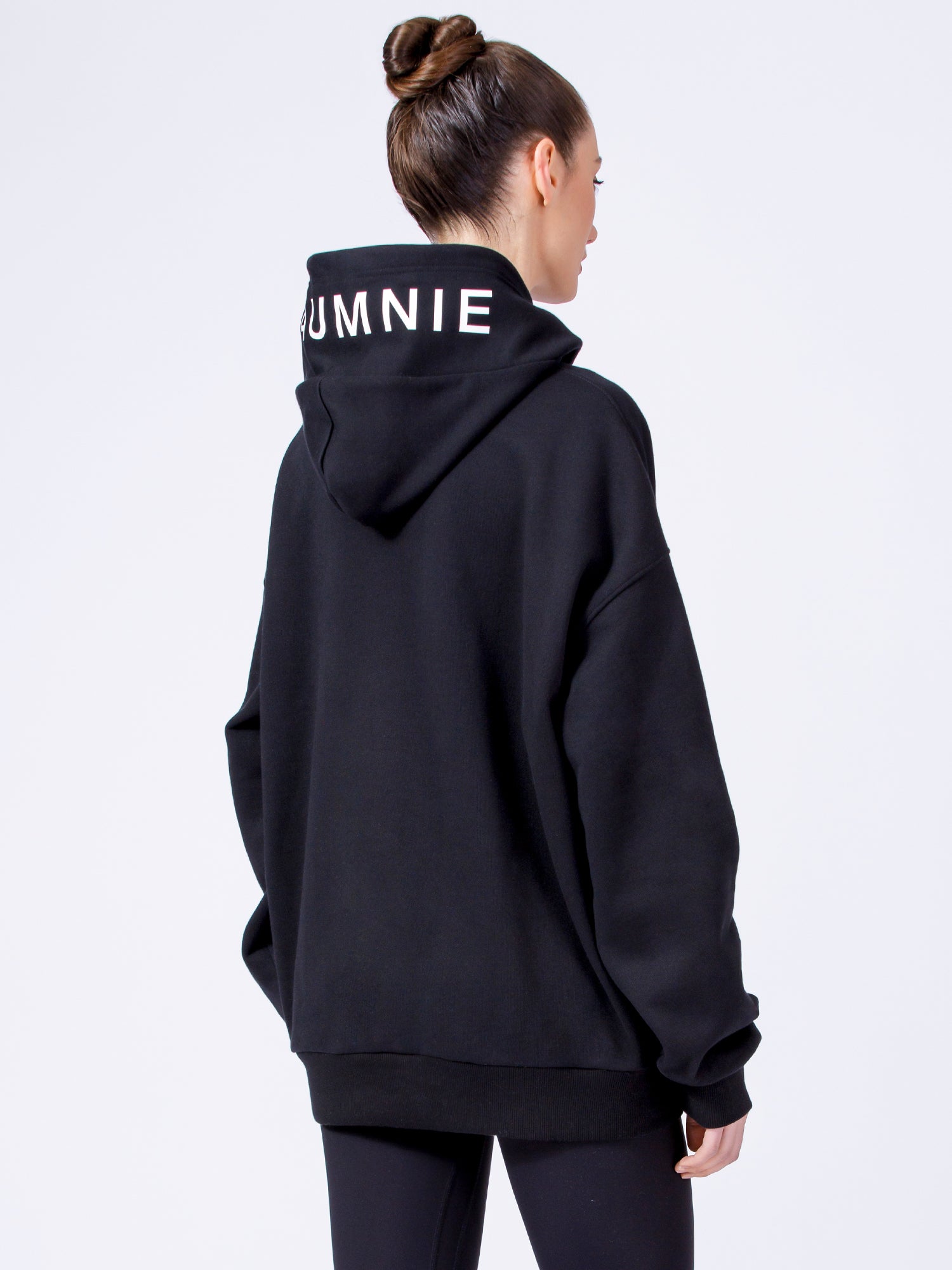 AUMNIE OVERSIZE HOODIE