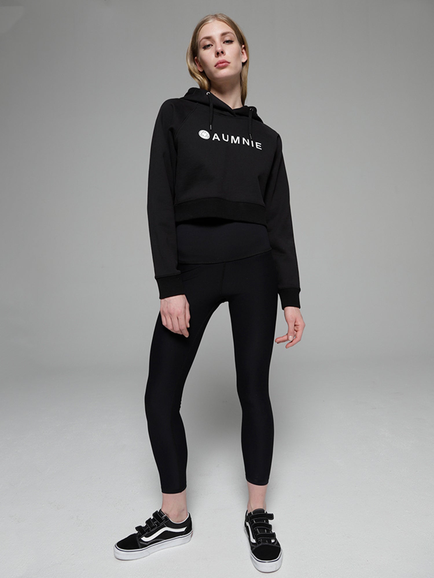 CLASSIC LOGO HOODIE, BLACK