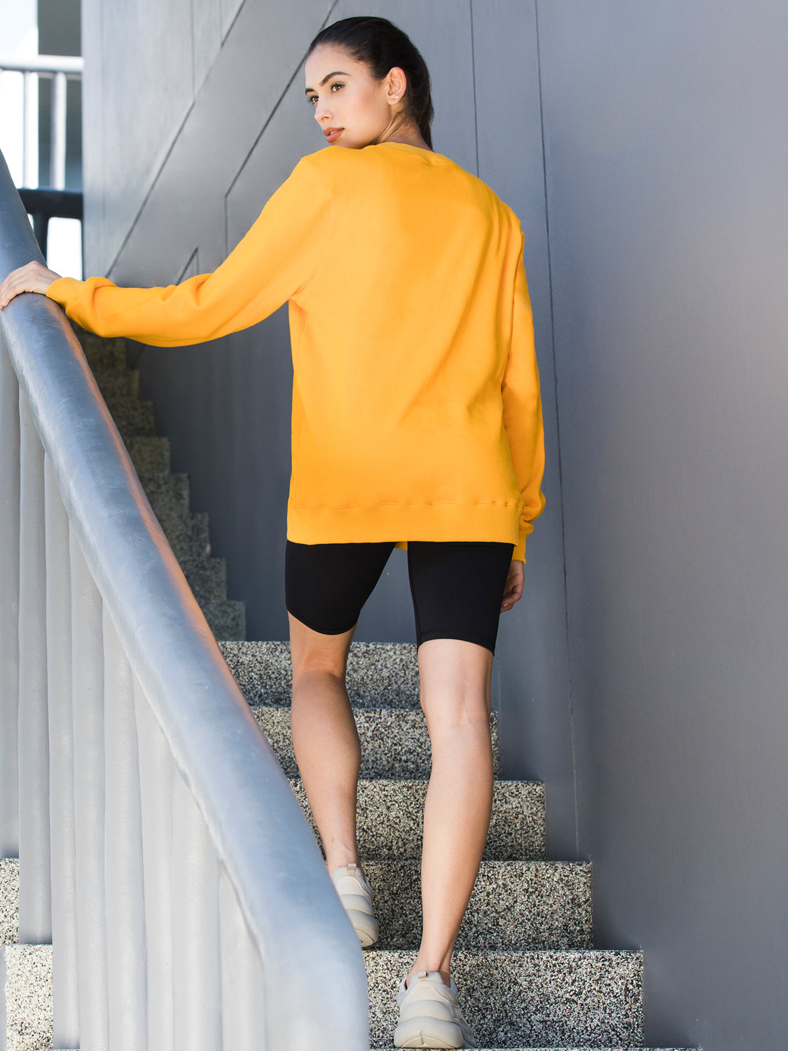 AMBER LOGO SWEATSHIRT