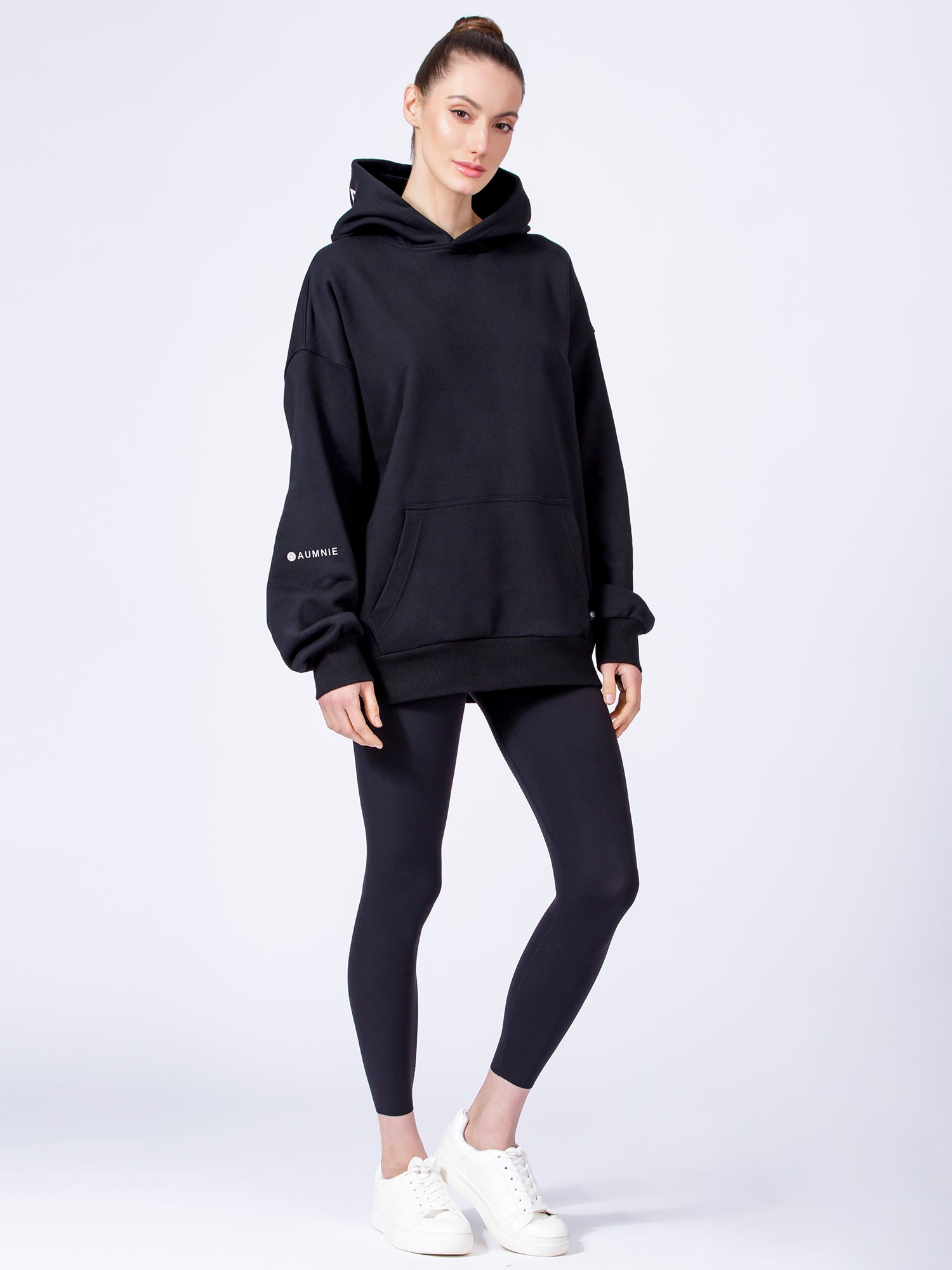 AUMNIE OVERSIZE HOODIE