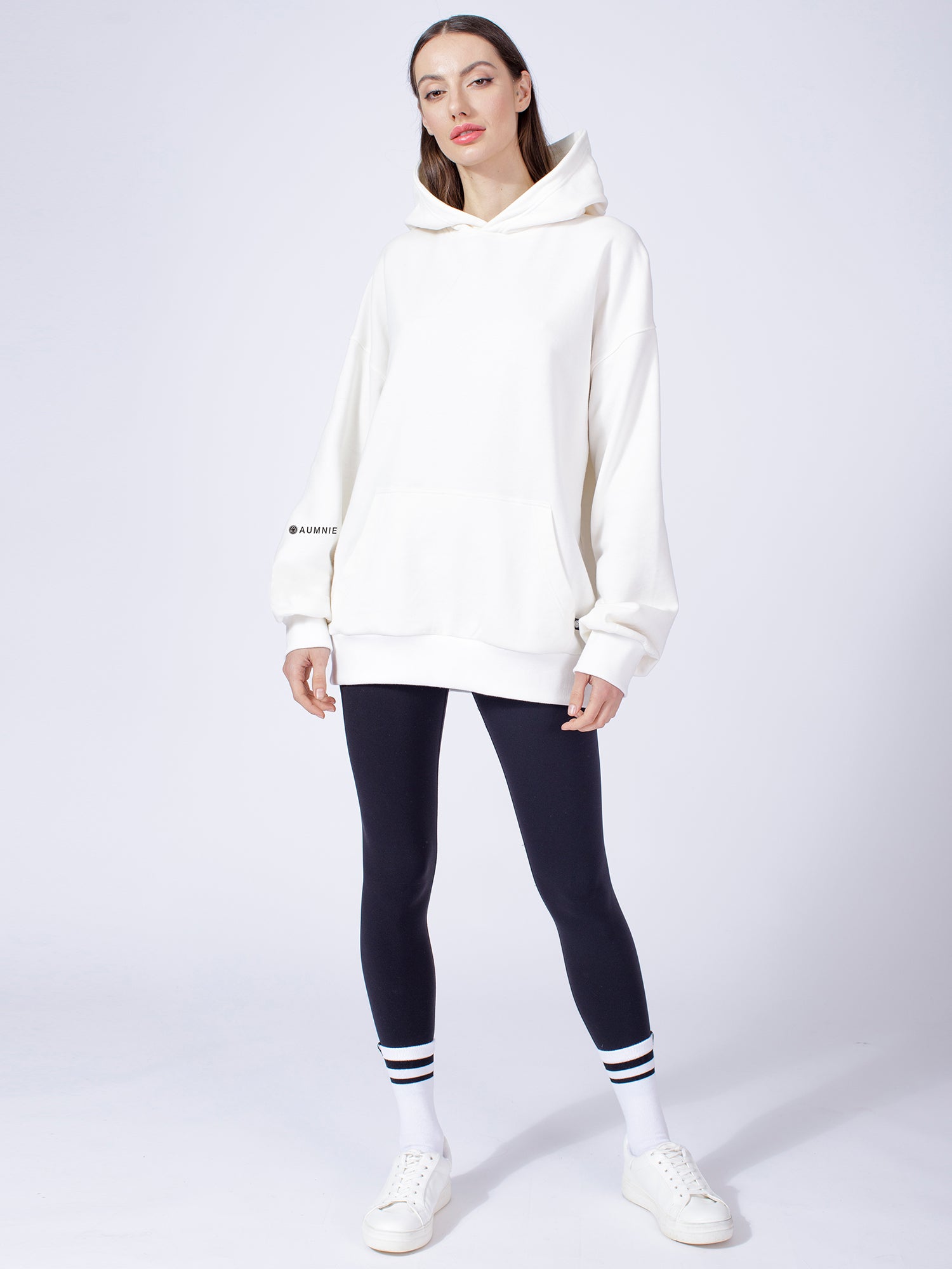 AUMNIE OVERSIZE HOODIE