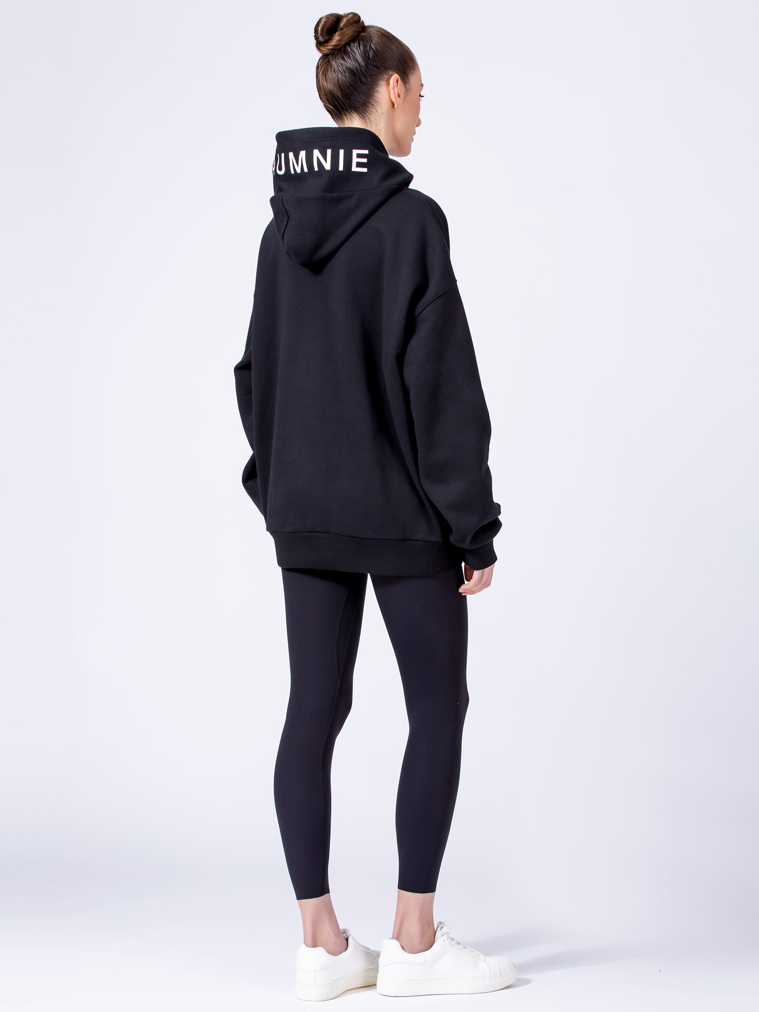 AUMNIE OVERSIZE HOODIE