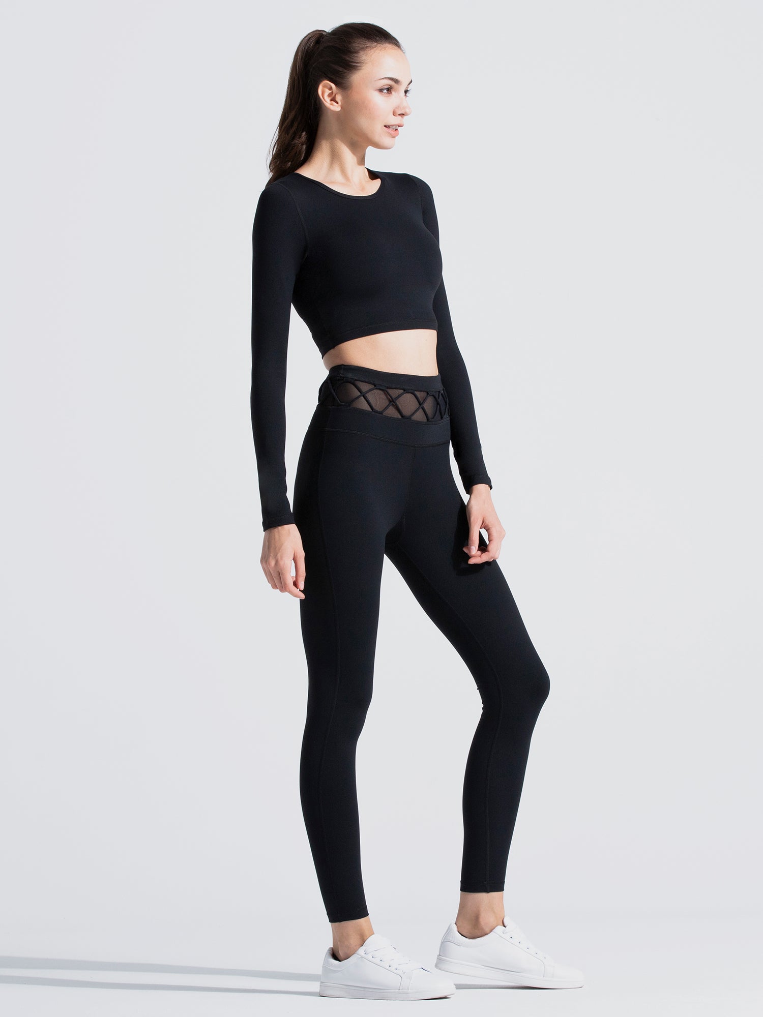 LONG SLEEVE CROPPED TEE, BLACK
