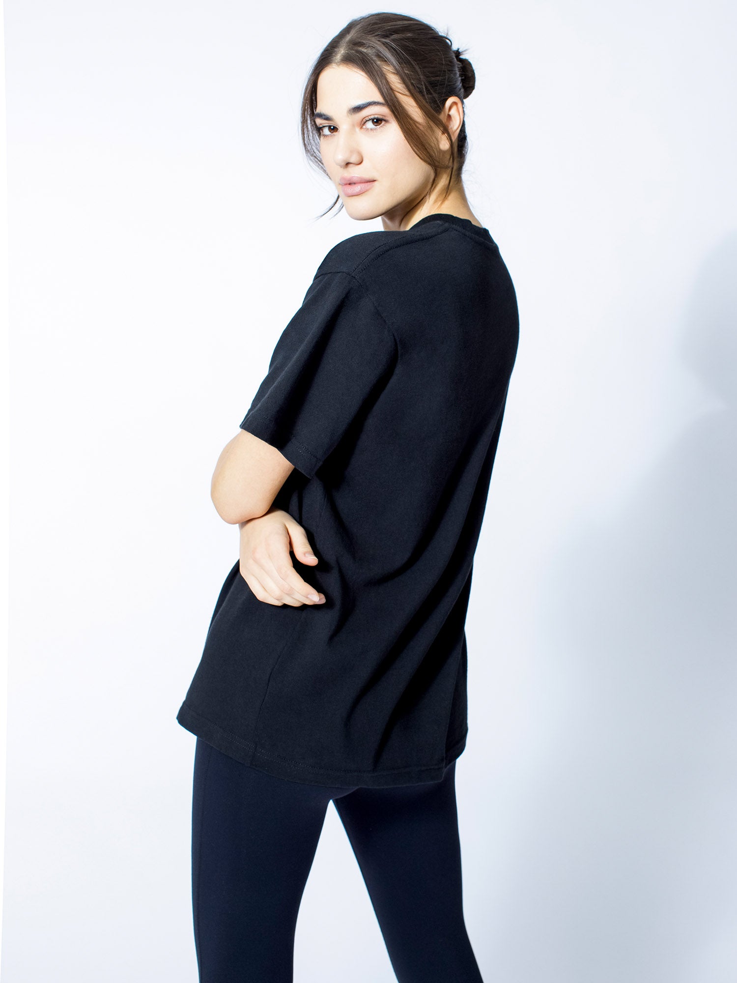 ONE WORLD LOGO TEE, BLACK