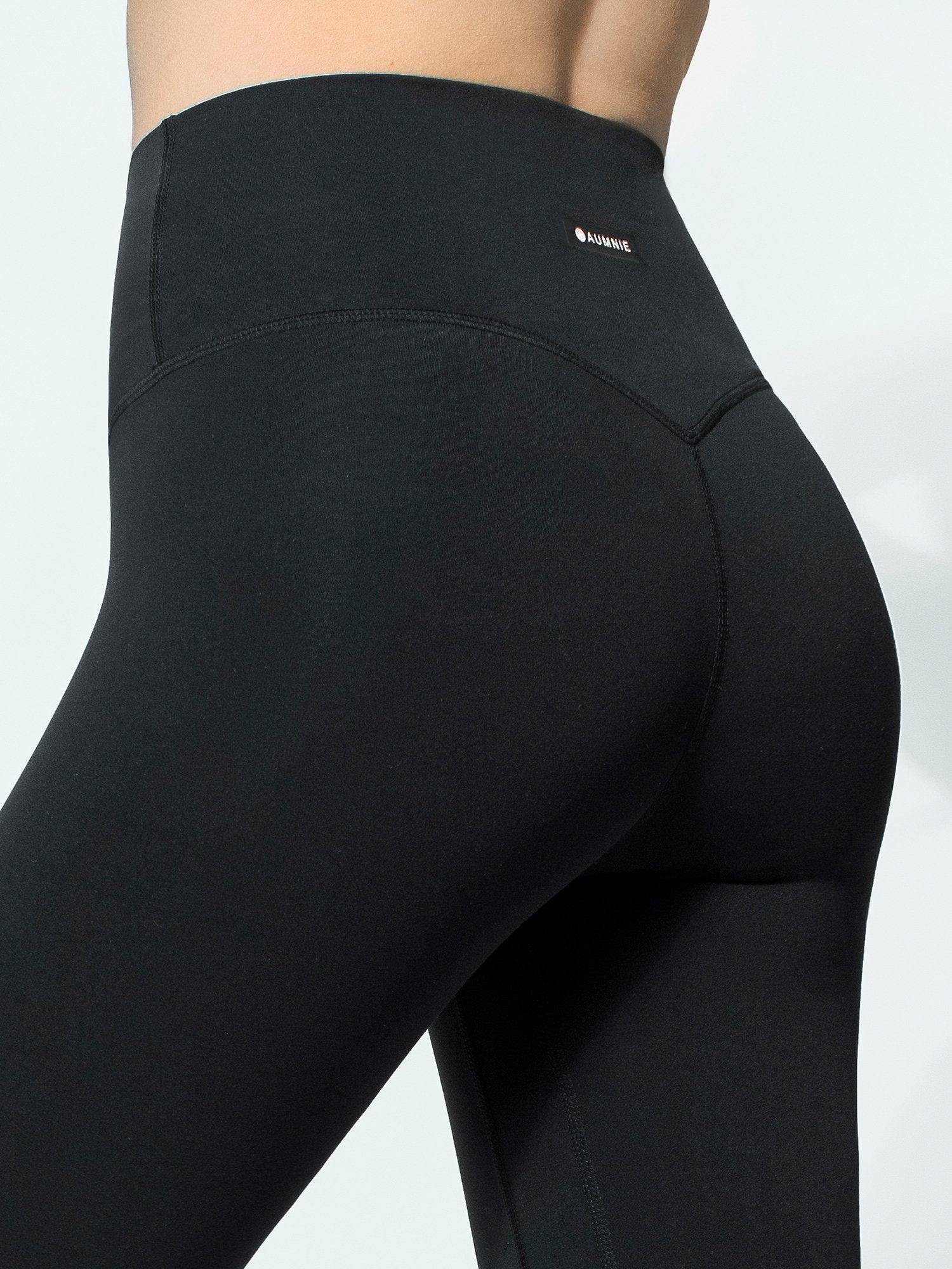 NUDE SHAPE BIKER SHORTS, BLACK