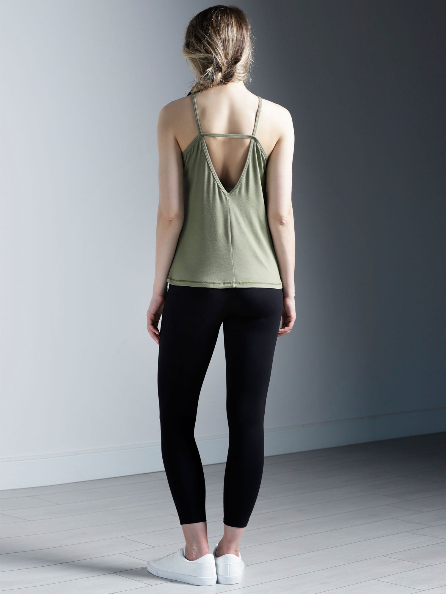 V BACK SINGLET, SAGE