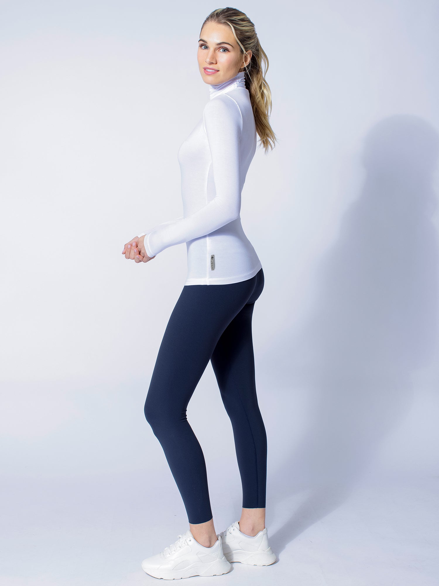 TURTLENECK TOP, WHITE